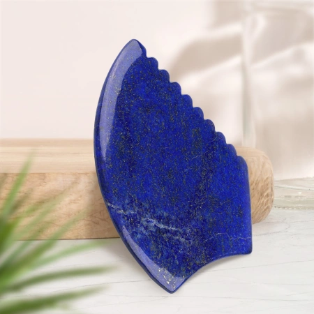 Piatra Gua Sha canelată din lazurit natural