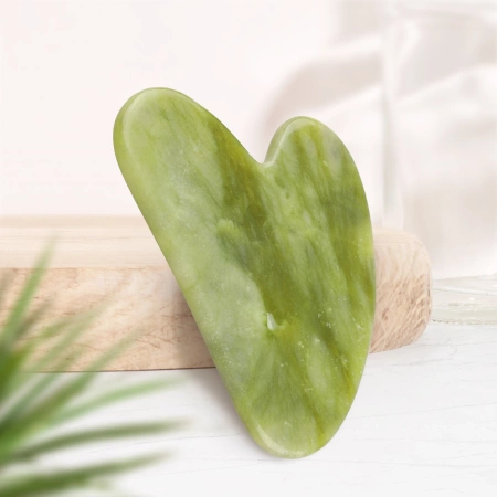 Piatra clasică Gua Sha din jad verde natural