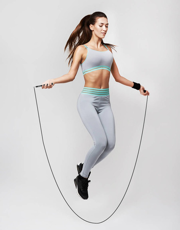 Coardă de sărit SPEED din aluminiu cu rulmenți