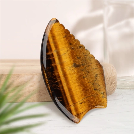 Piatra Gua Sha canelată din cuarț natural Tiger Eye