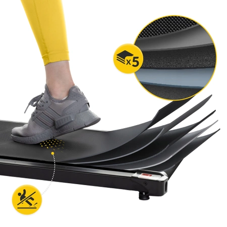 Bandă electrică de alergat pentru casă TM LIGHT sub birou