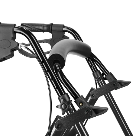 Cărucior cu patru roți cu scaun și geantă negru