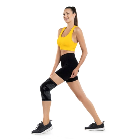 Genunchieră elastică cu stabilizare rotulă M